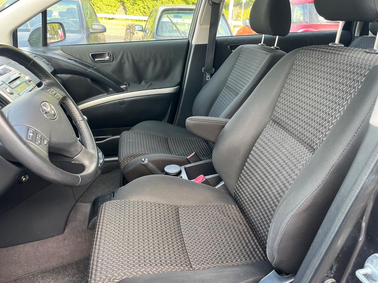 Toyota Corolla Verso 2.2 16V D-4D Sol