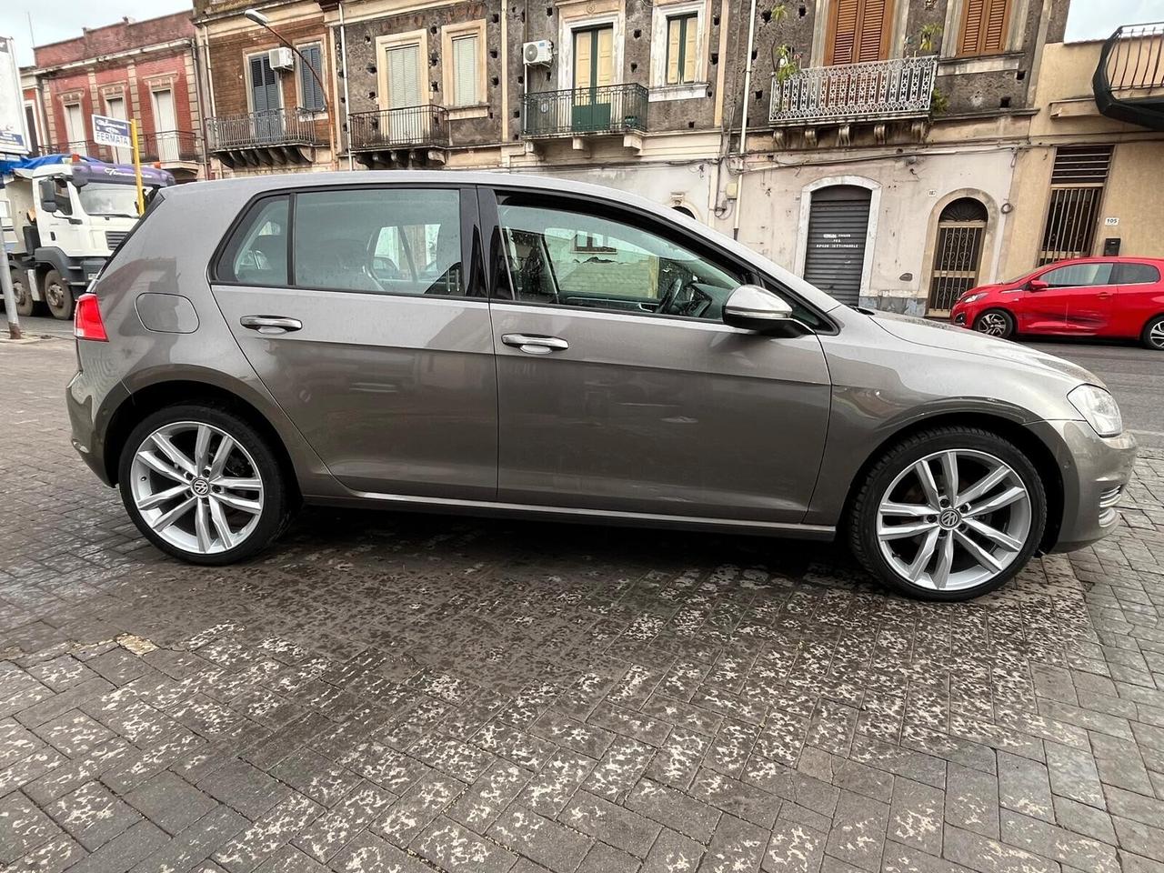 Volkswagen Golf 1.6 TDI 5p. Highline BlueMotion Technology