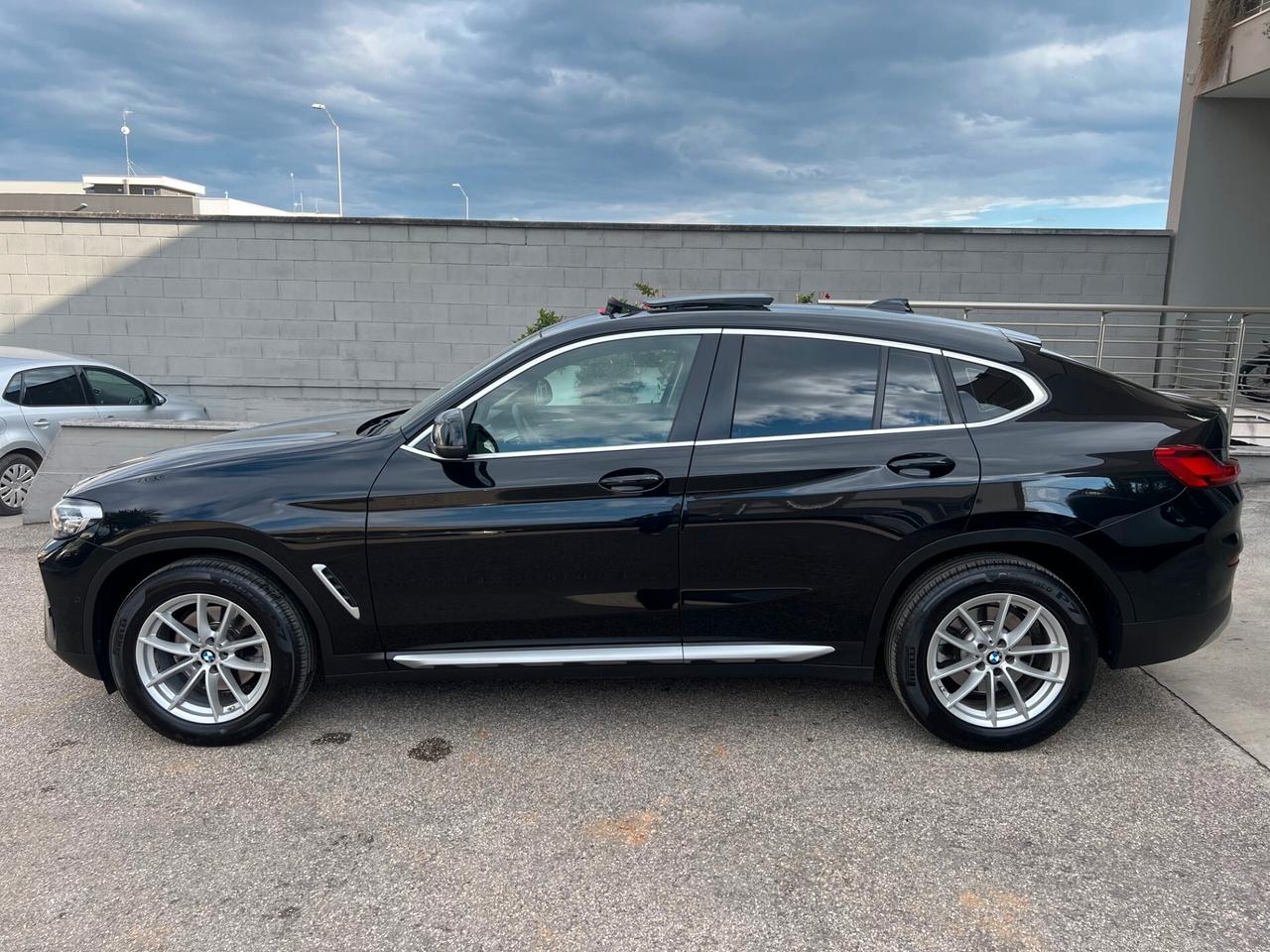 Bmw X4 xdrive20d mhev 48V AUTO TETTO/VIRTUAL/PELLE PERF.