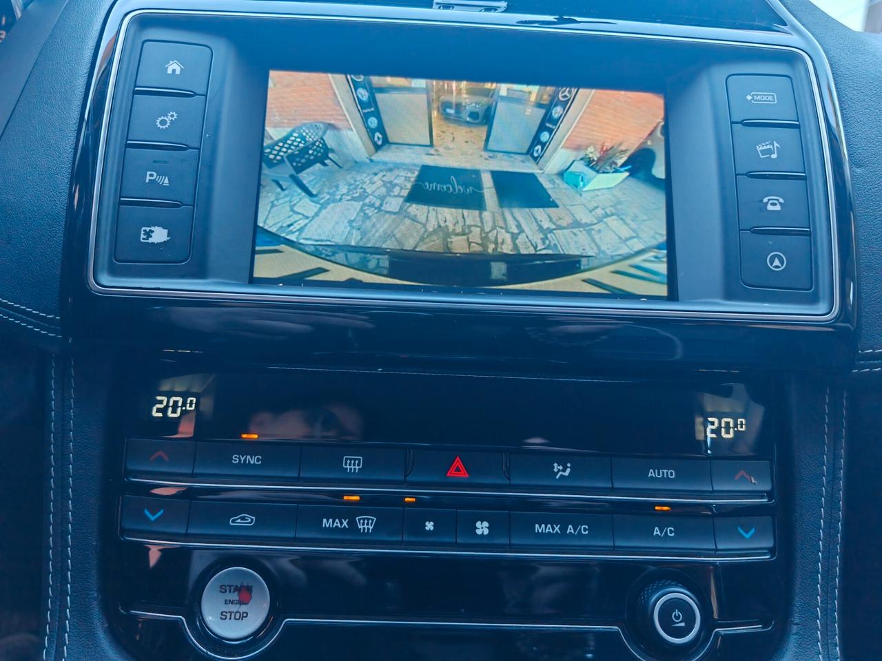 Jaguar F-Pace 2.0 D 180 CV R-Sport