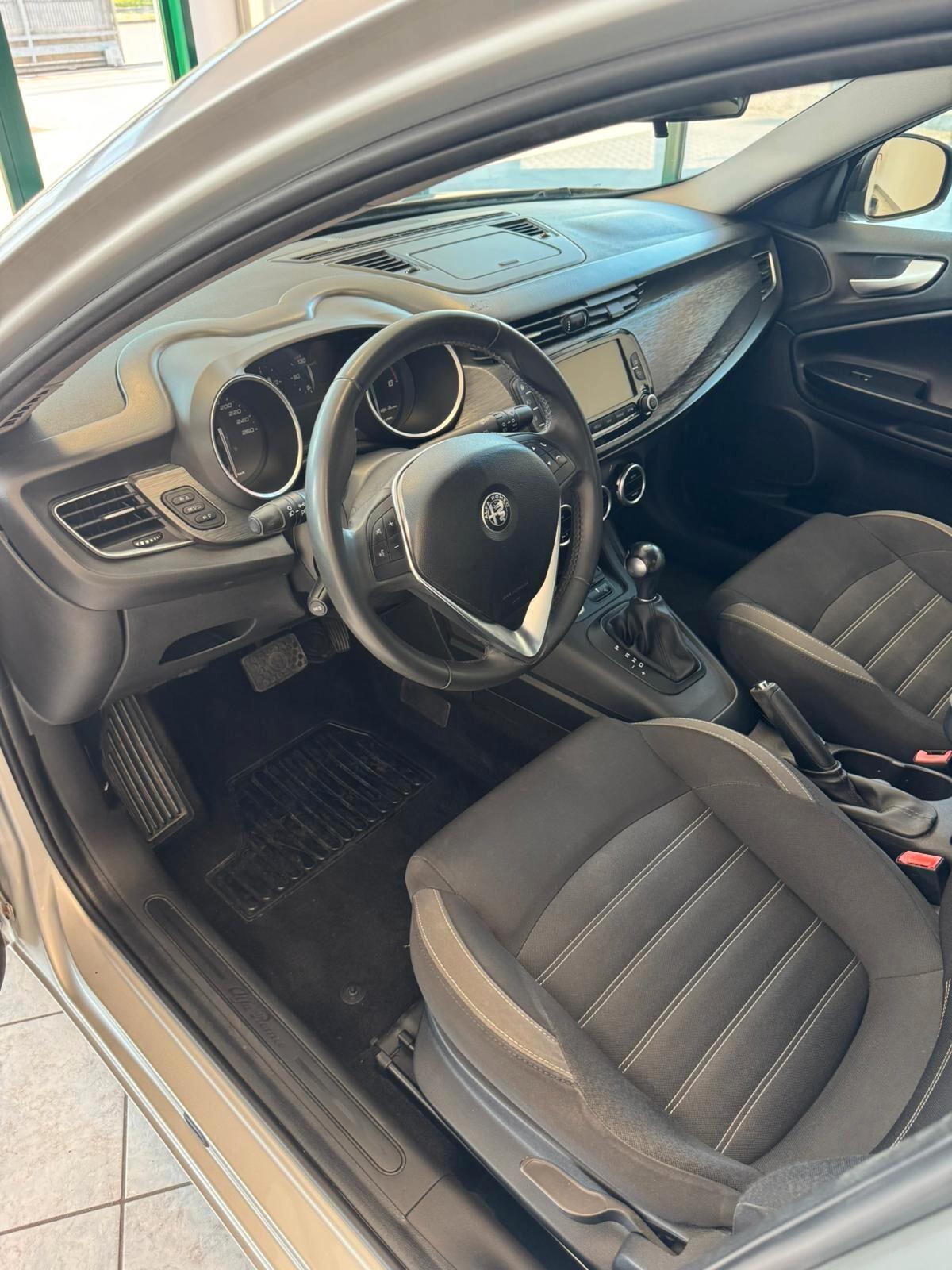 Alfa Romeo Giulietta 1.6 JTDm TCT 120 CV Super
