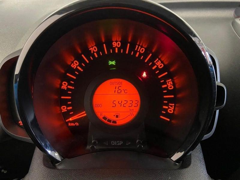 Toyota Aygo 1.0 VVT-i x-play TSS