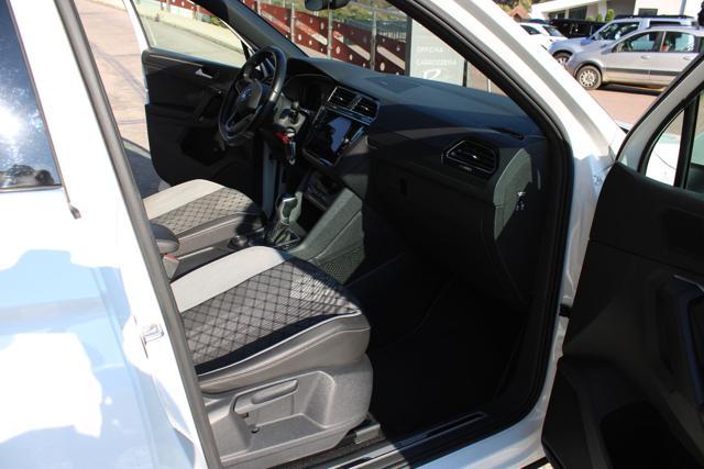 VOLKSWAGEN Tiguan 2.0TDI DSG 4MOTION R-Line IQLED-KAMERA