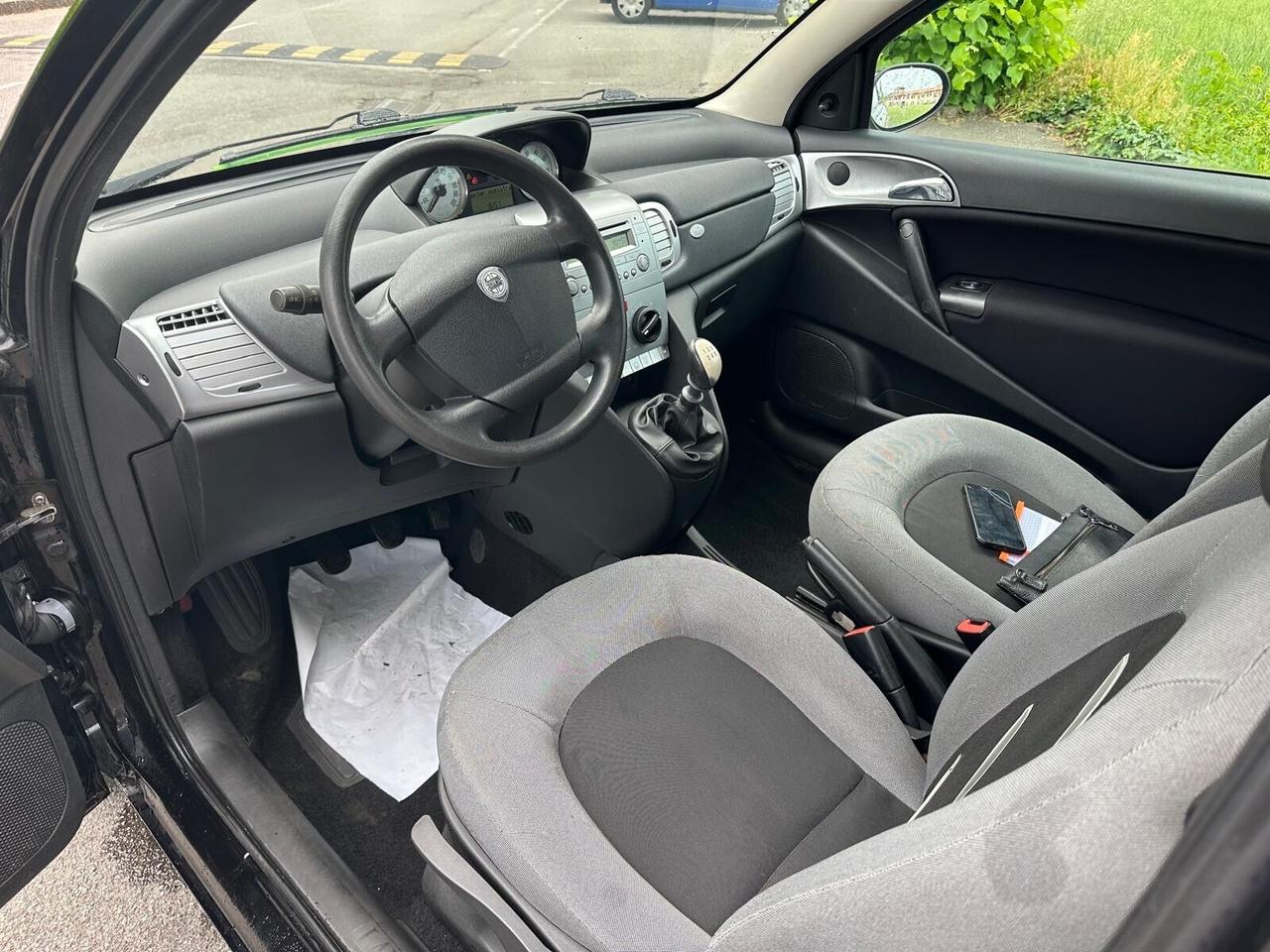 Lancia Ypsilon 1.2 Argento