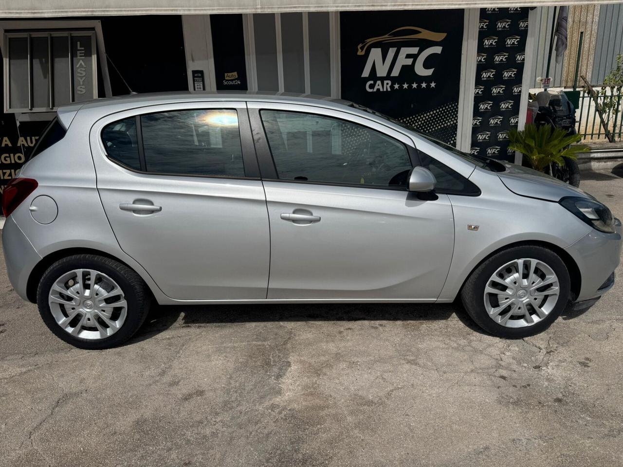 Opel Corsa 1.4 90CV GPL Tech 5 porte Cosmo