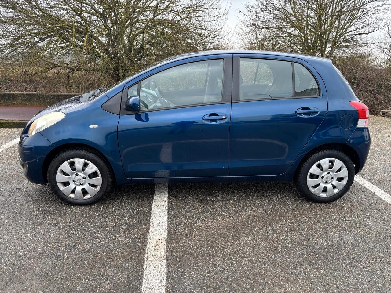 Toyota Yaris 1.0 5 porte Sol TAGLIANDATA TOYOTA CHILOMETRI CERTIFICATI