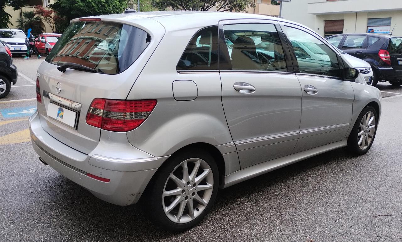 Mercedes-benz B 150 B 150 - NEOPATENTATI