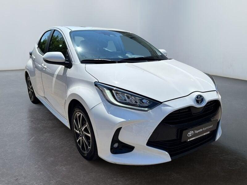 Toyota Yaris Hybrid Trend MY22