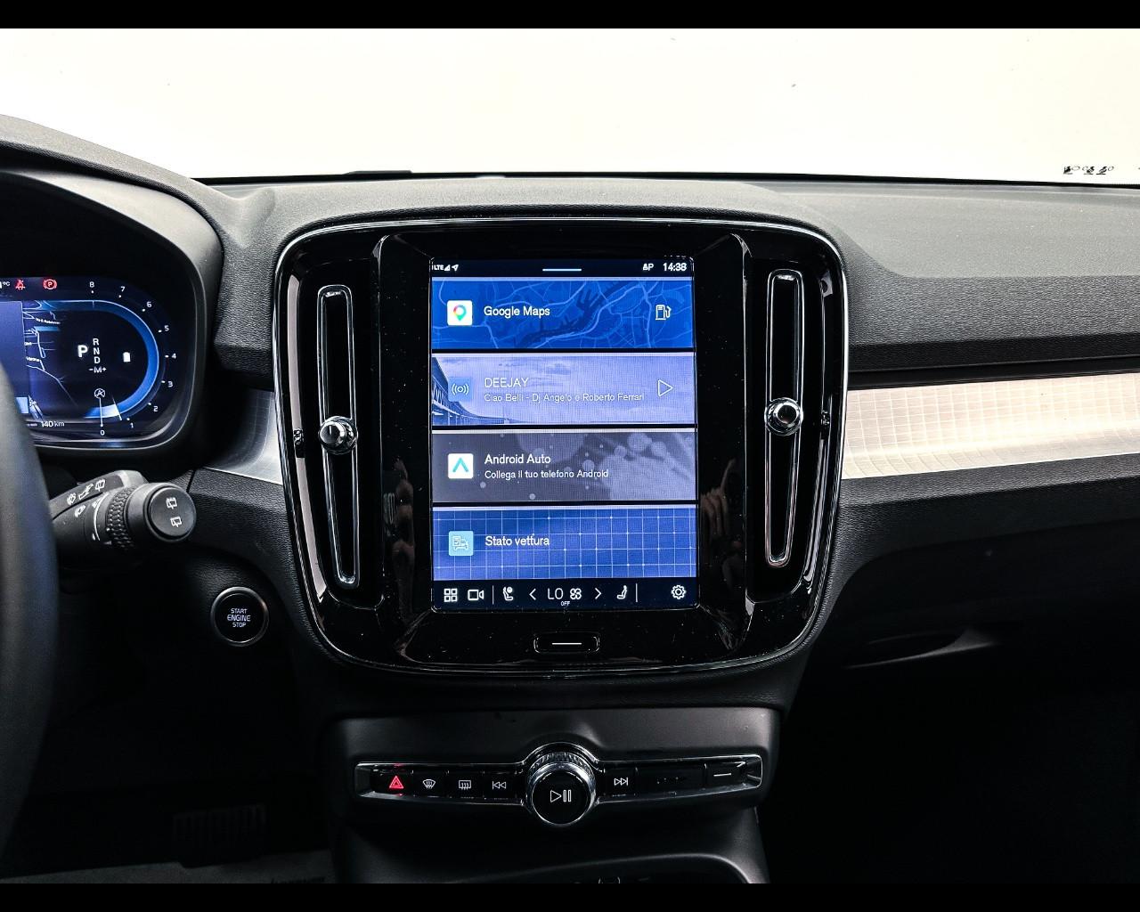 VOLVO XC40 (2017-->) - XC40 B3 automatico Core