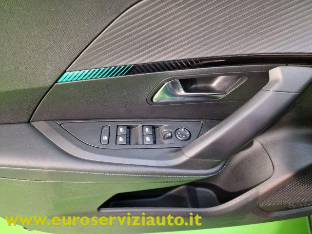 PEUGEOT 2008 BlueHDi 110 S&S Allure