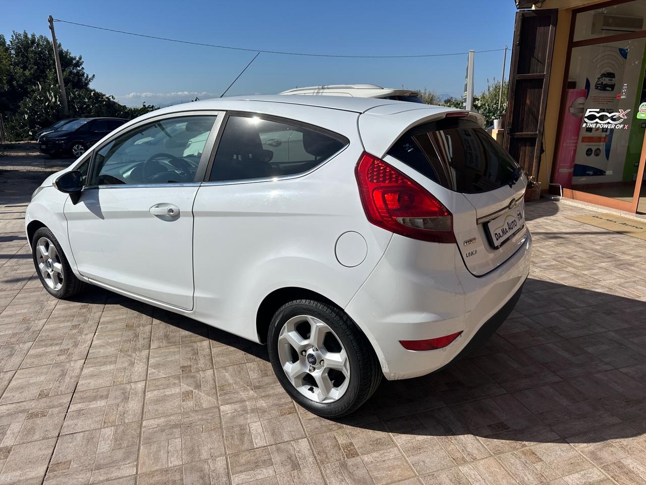 Ford Fiesta 1.4 TDCi 68CV 3 porte Titanium