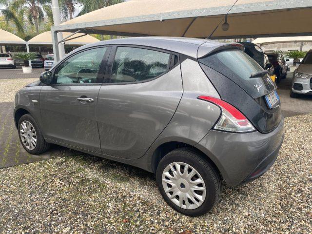 LANCIA Ypsilon 0.9 TwinAir 85 CV 5 porte Metano Ecochic Gold