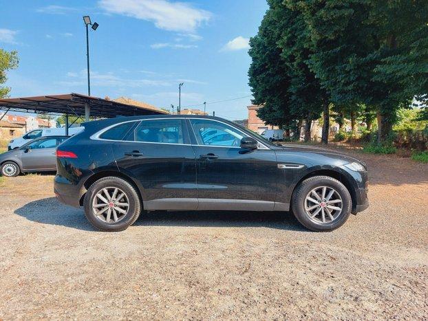 Jaguar F-Pace 2.0 D 180CV Autom. - 2017