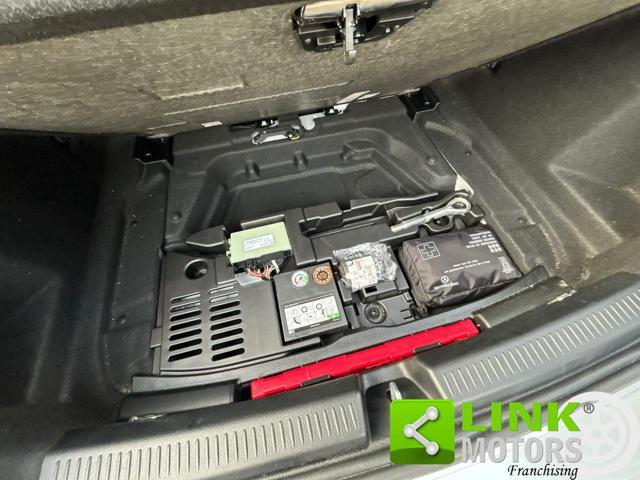 MERCEDES-BENZ A 180 Advance Progressive