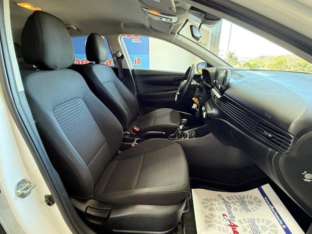 Hyundai i20 1.2 MPI MT GPL Connectline