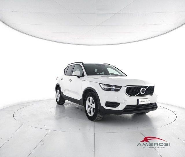 VOLVO XC40 T3 Momentum