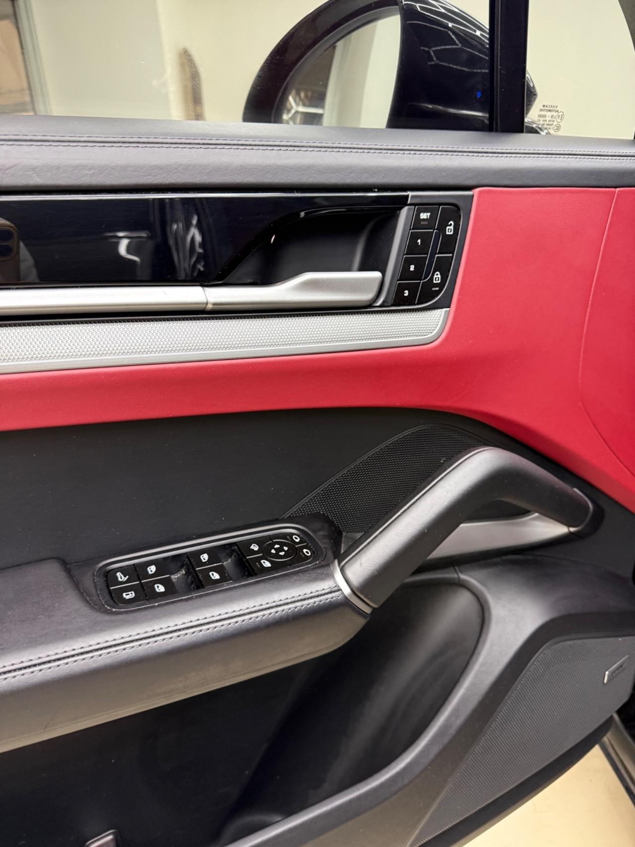 Porsche Cayenne Coupé 3.0 V6 E-Hybrid ITA STRAFULL