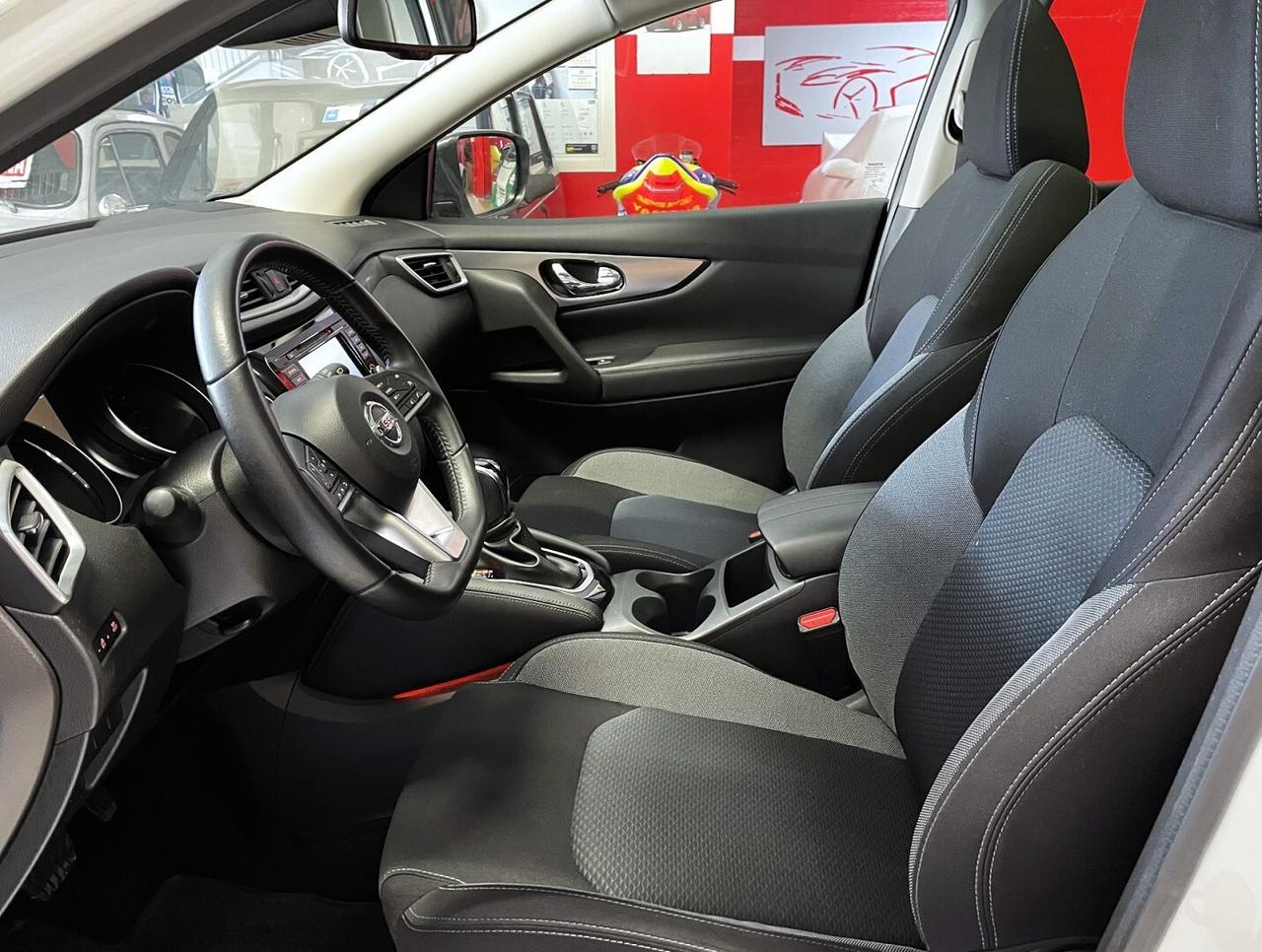 Nissan Qashqai 1.5 Dci N-Connecta Dct - 30.000Km