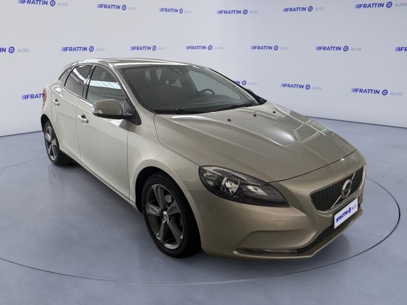 VOLVO V40 D2 BUSINESS