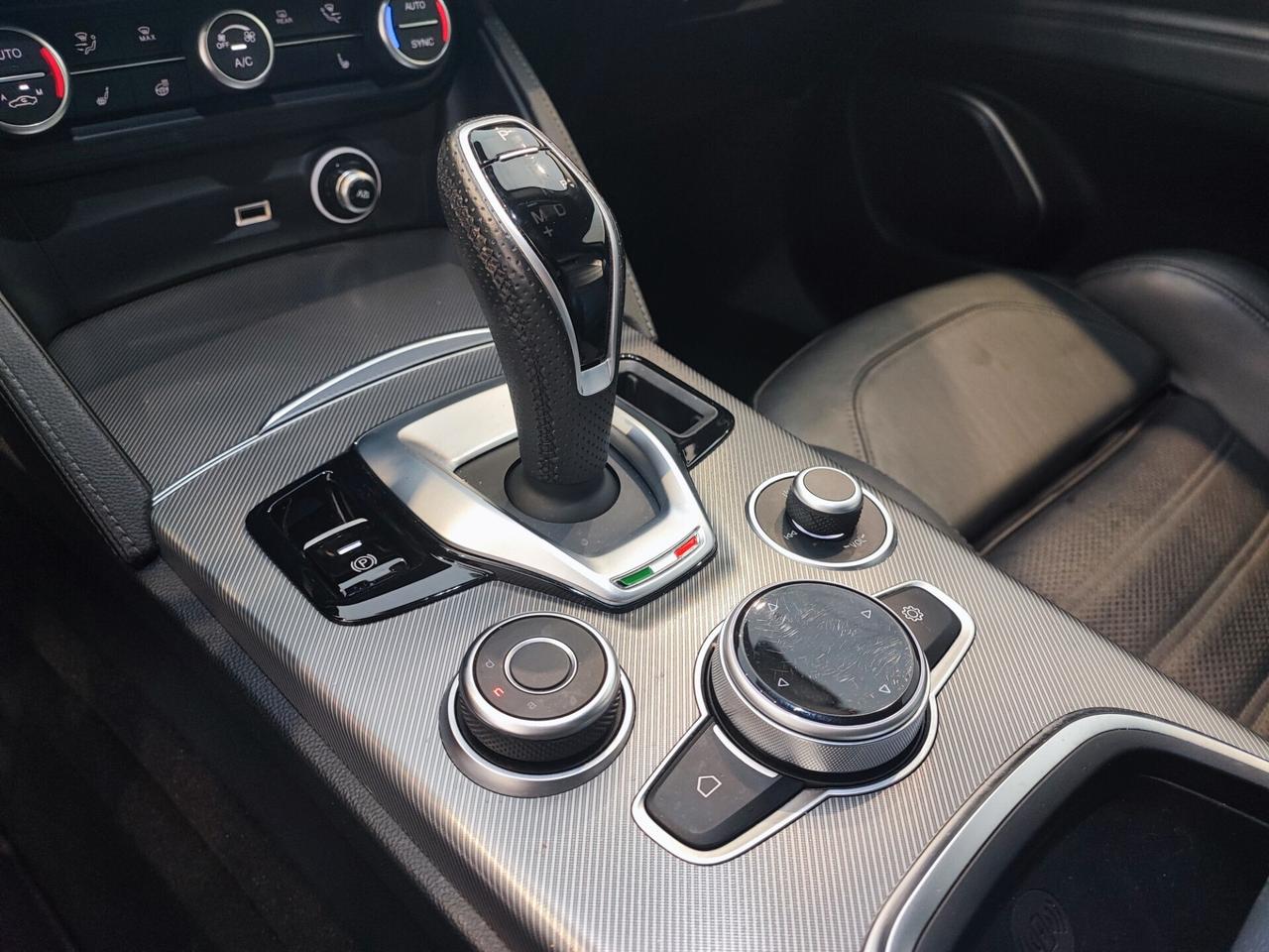Alfa Romeo Stelvio 2.2 Turbodiesel AT8 Q4 Veloce