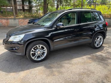 Volkswagen Tiguan 2.0 TDI DPF 4MOTION Sport & Style
