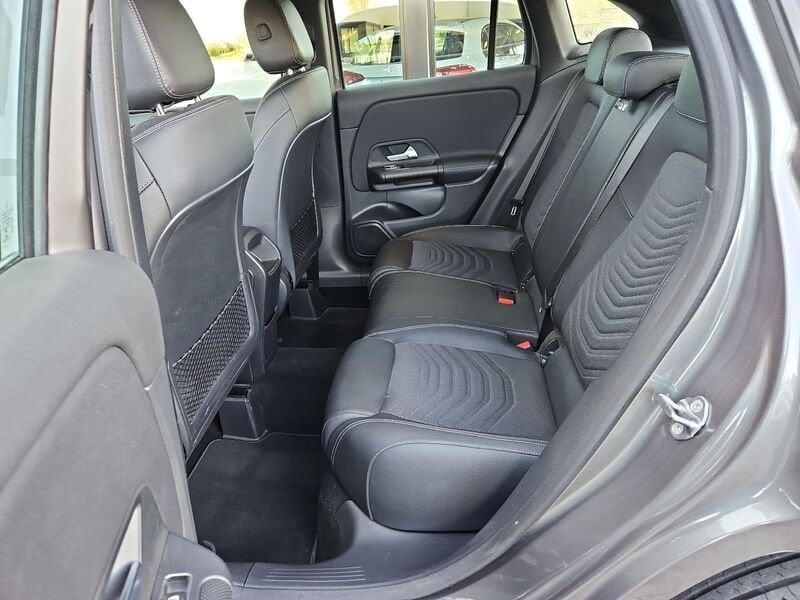 Mercedes-Benz GLA GLA 180 d Automatic Sport