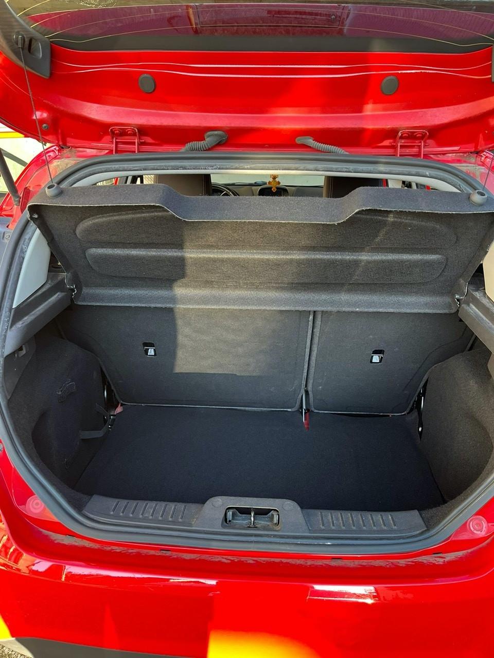 Ford Fiesta Plus 1.5 TDCi 75CV 5 porte