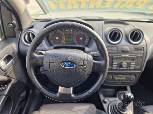 FORD Fiesta S 1.6 Tdci 90 Cv *Neopatentati*