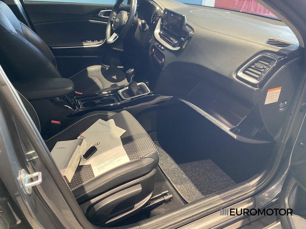 Kia Xceed 1.6 CRDi MHEV Evolution 2WD iMT