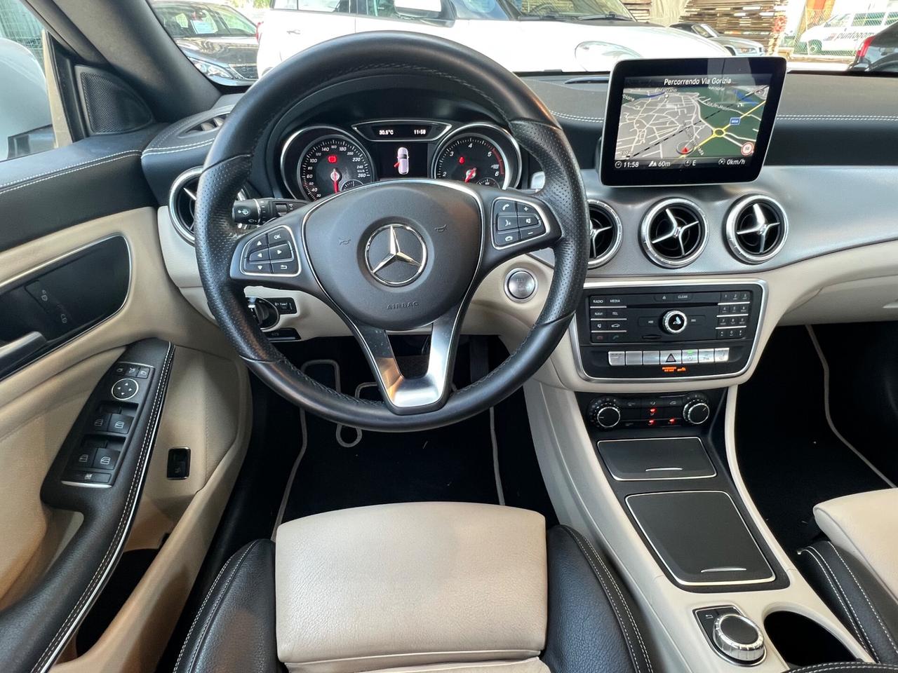 Mercedes -BenzCLA 220 d S.W. 4Matic Business FINANZIABILE
