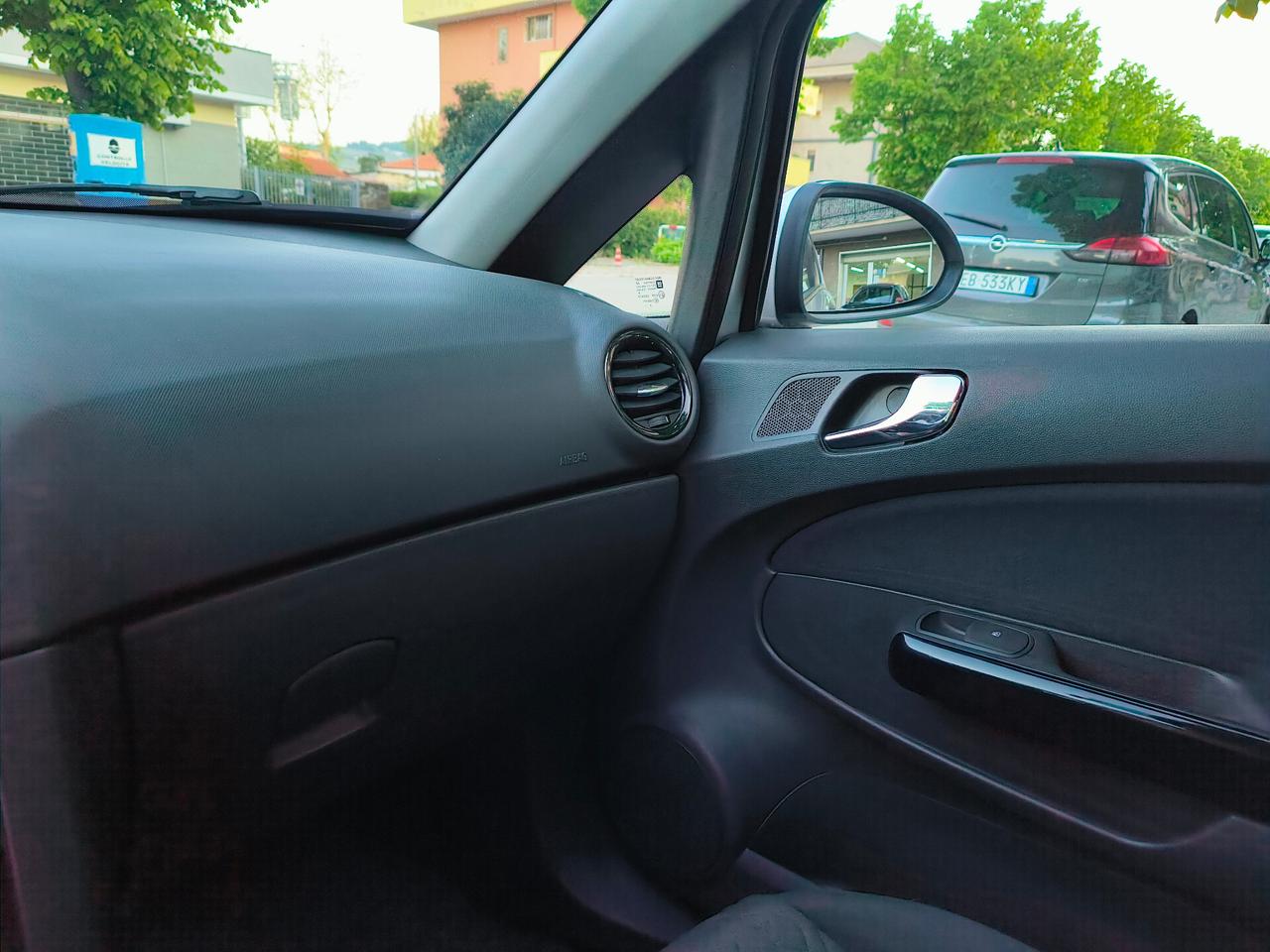 Opel Corsa 1.2 85CV 5 porte GPL-TECH Ecotec