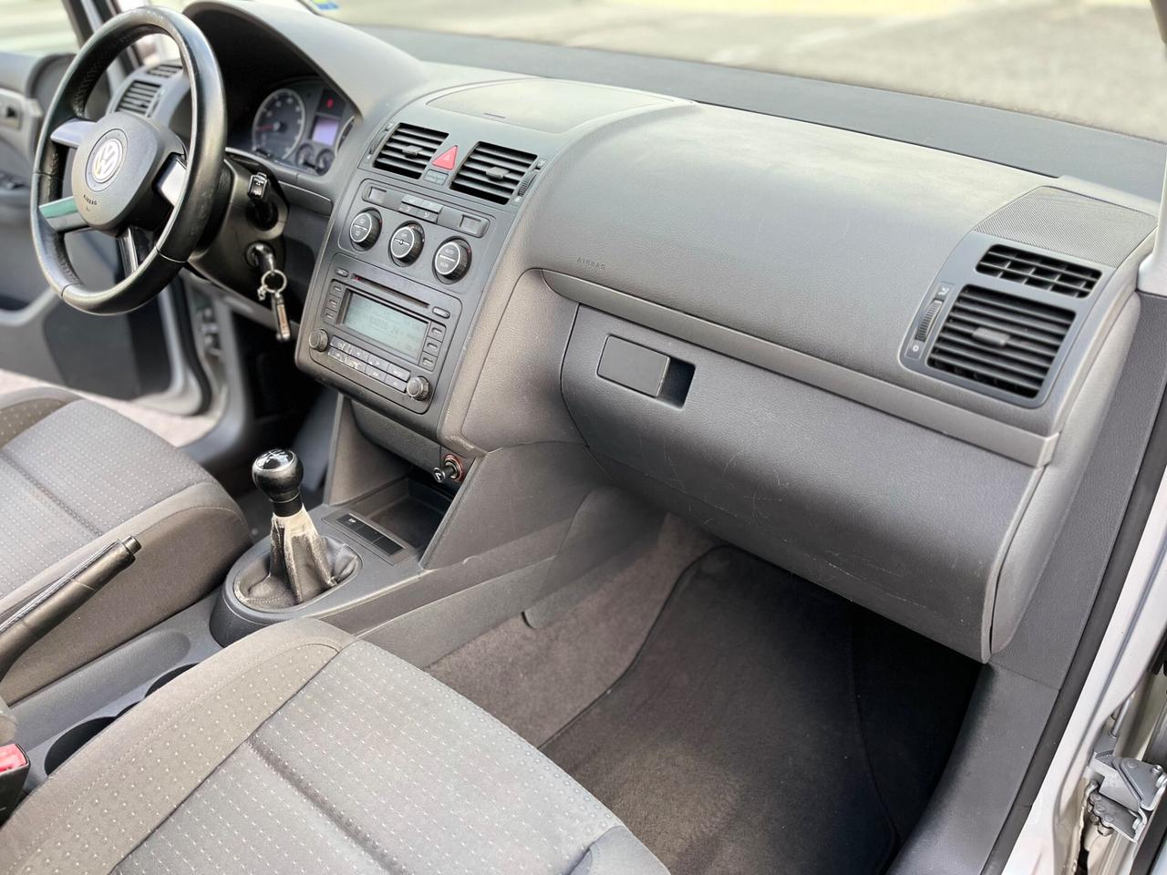 Volkswagen Touran 1.6 Trendline