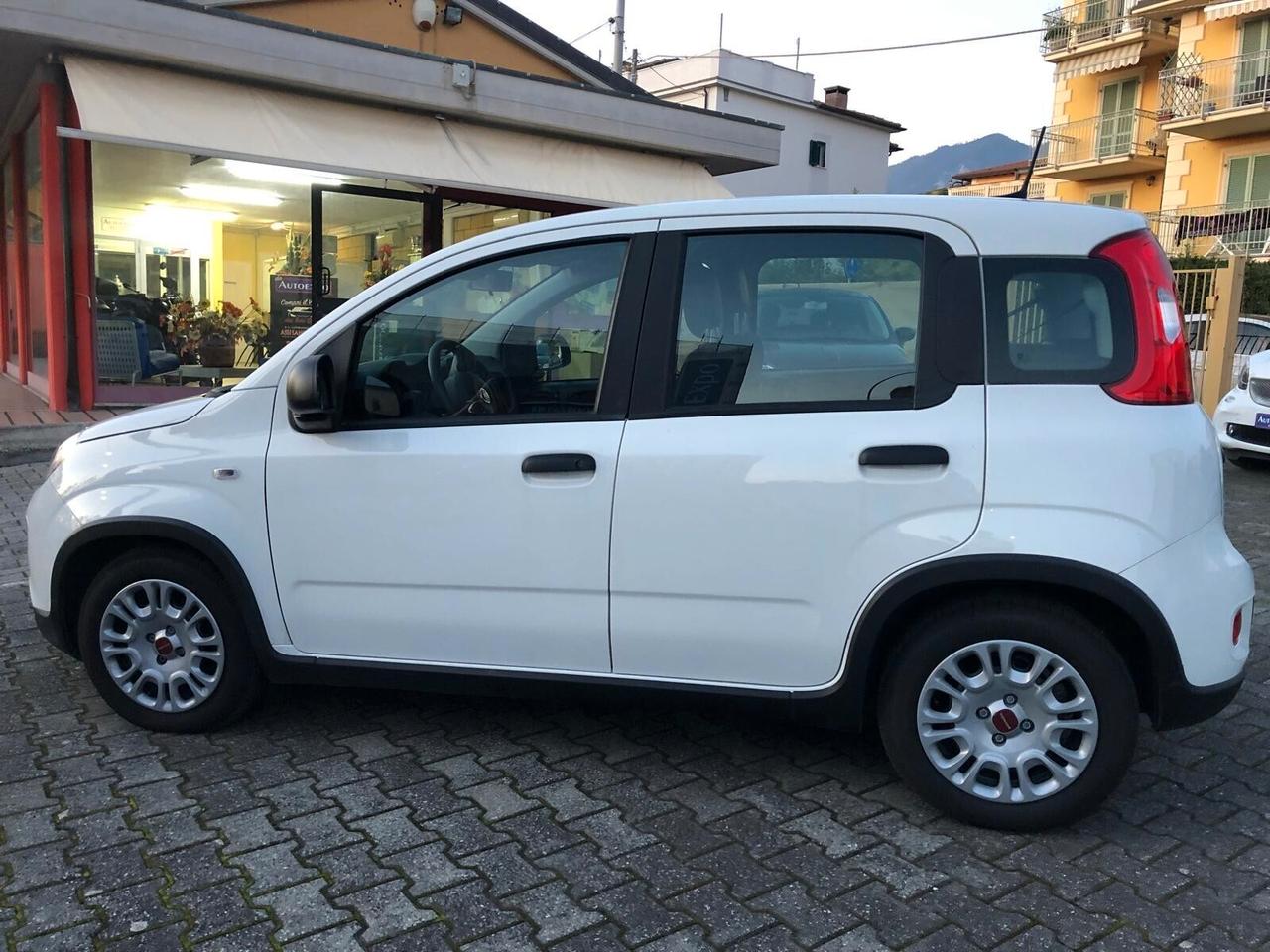 Fiat Panda 1.0 FireFly S&S Hybrid City Life UFFICIALE ITALIANA SOLO 7.100KM!!! PREZZO REALE NO VINCOLO FINANZIAMENTO-GARANZIA FIAT FINO AD OTTOBRE 2025 RINNOVABILE!!!