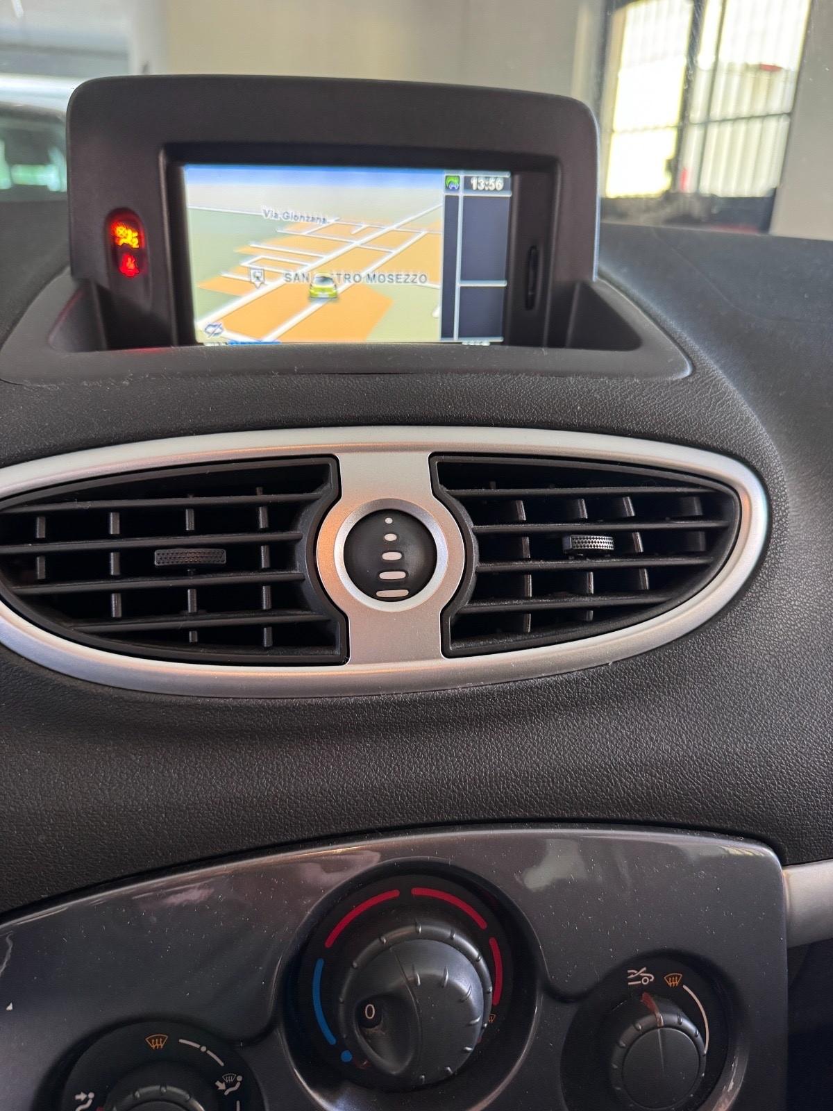 Renault Clio 1.2 16V 3 porte Dynamique