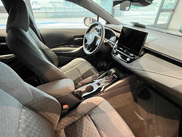 TOYOTA Corolla Active 1.8 Hybrid Touring Sports