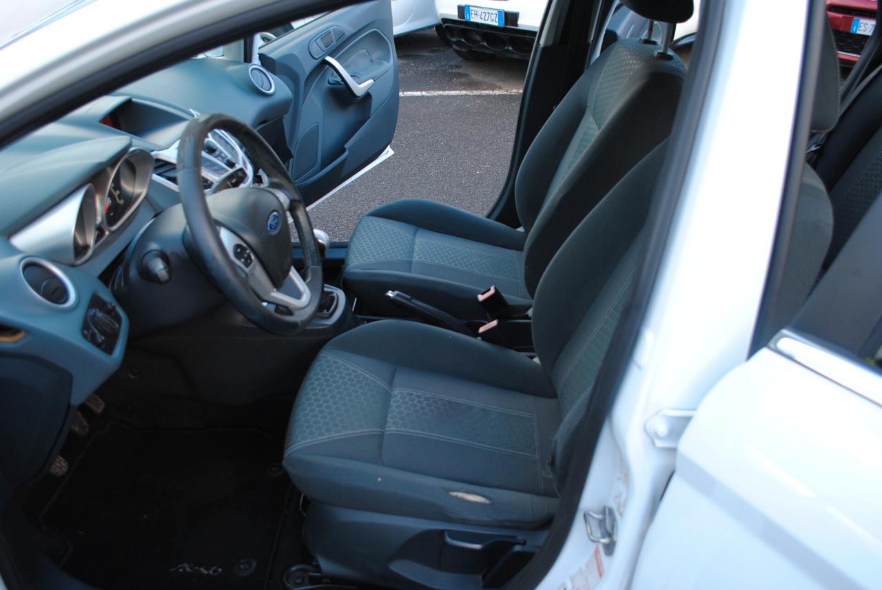 FORD FIESTA 1.2 82 CV OK NEOPATENTATI
