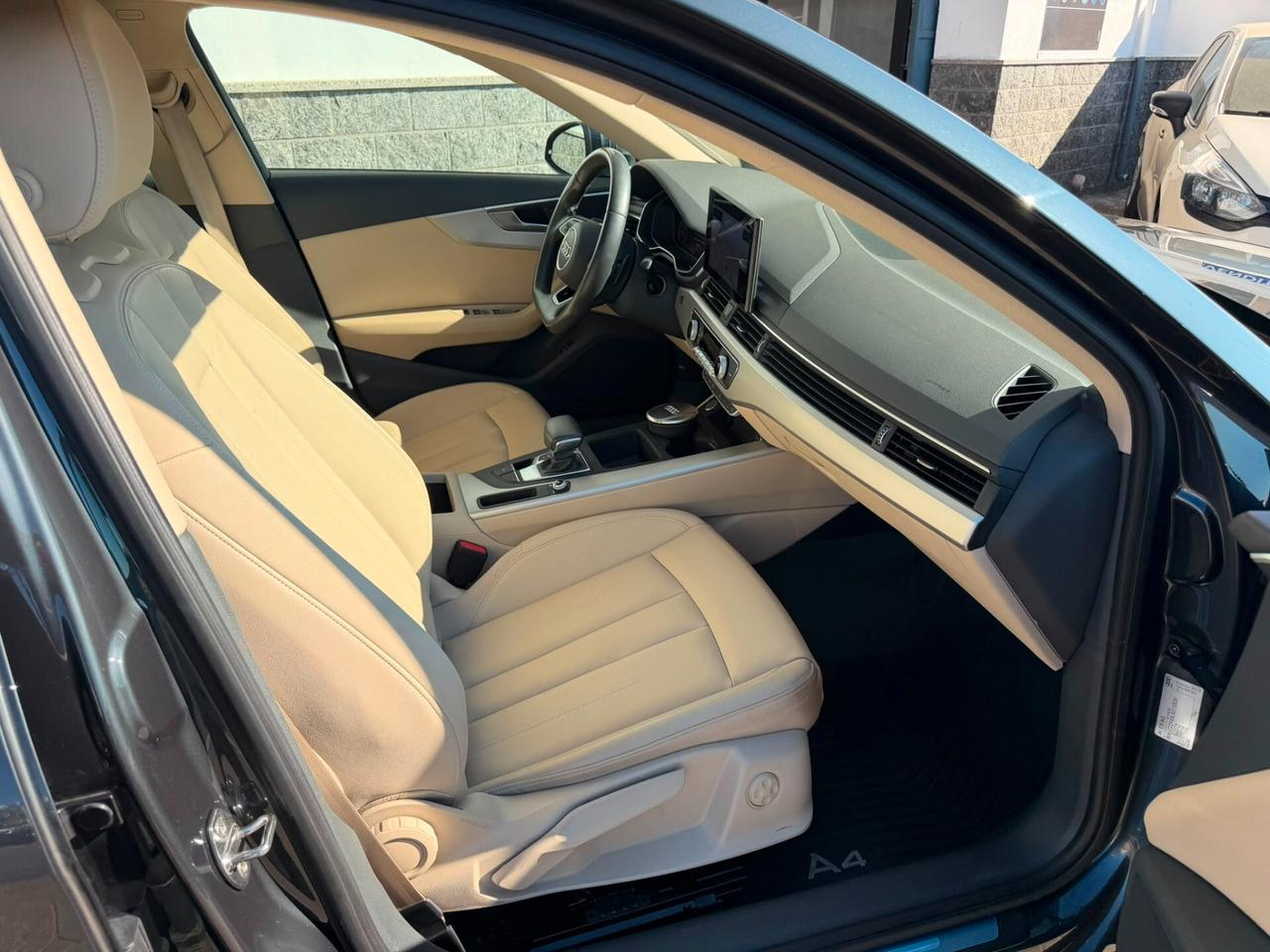 Audi A4 Avant 30 TDI/136 CV S tronic