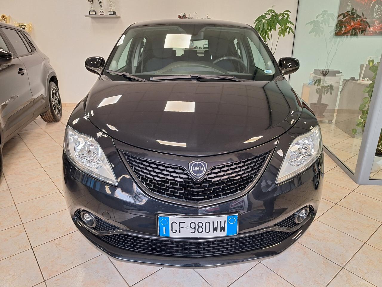Lancia Ypsilon 1.0 FireFly 5 porte S&S Hybrid Maryne