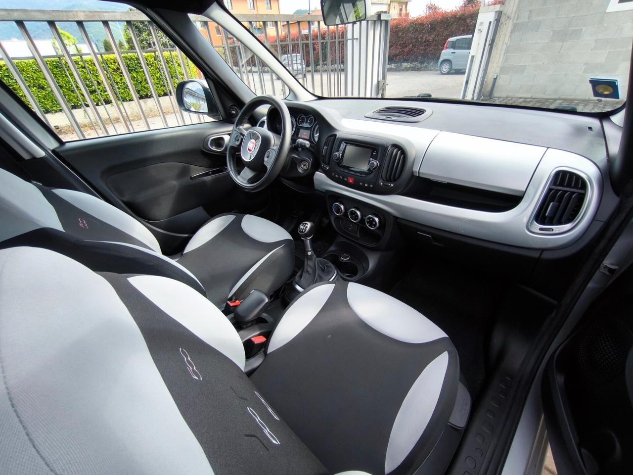 FIAT 500L LIVING 1,6 MJT- LOUNGE- OK NEOPATENTATI