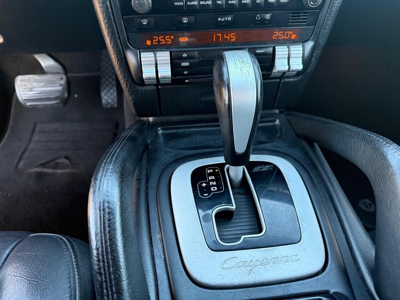 Porsche Cayenne 3.2 V6 cat