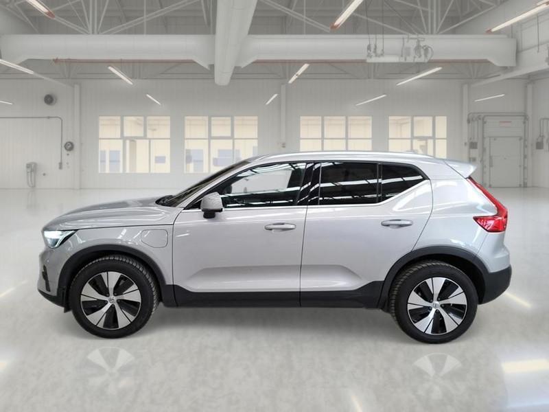 VOLVO XC40 T4 RECHARGE PLUG-IN AUTO CORE SUV