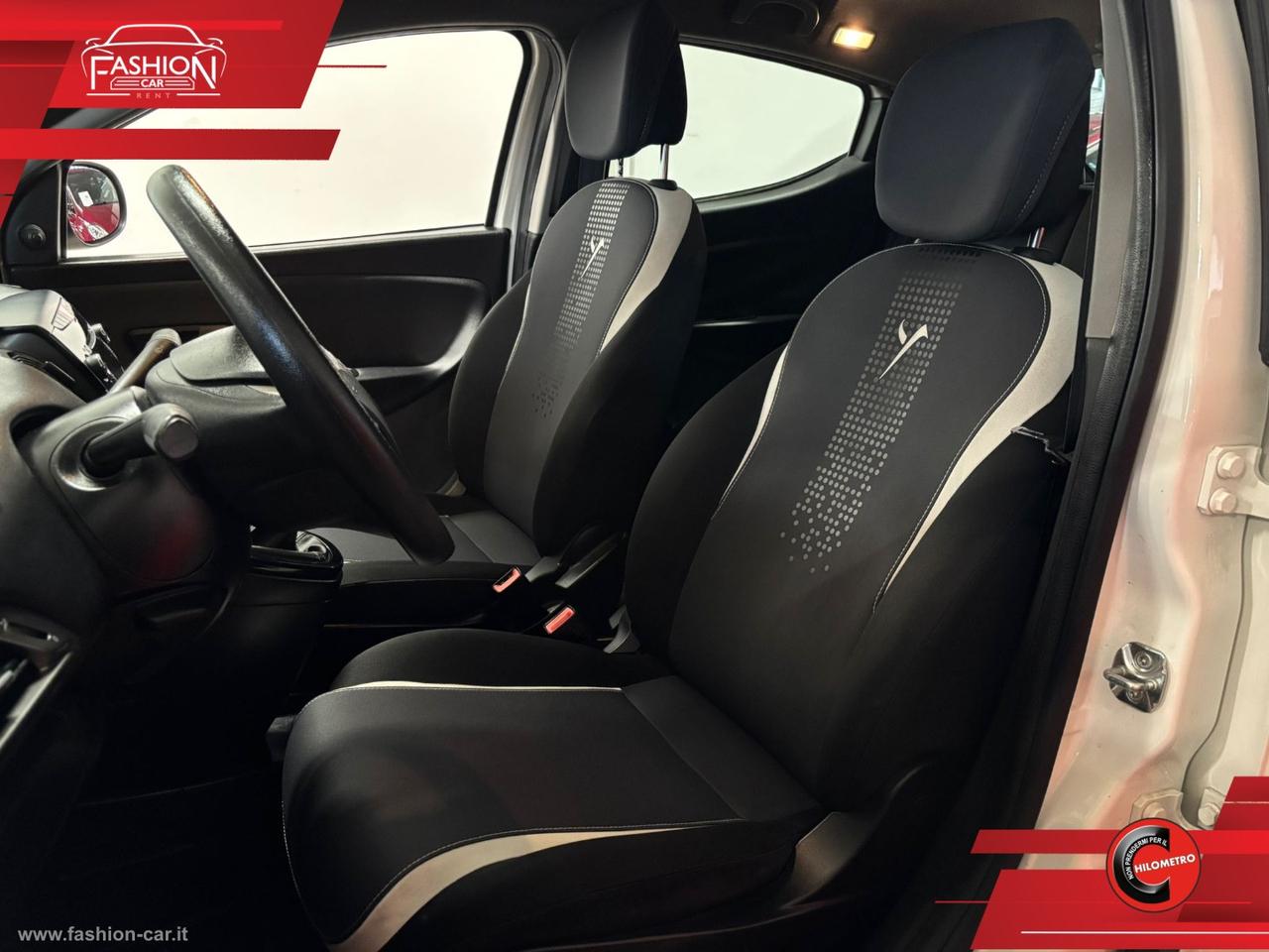 LANCIA Ypsilon 1.3 MJT 95 CV 5p. S&S Silver