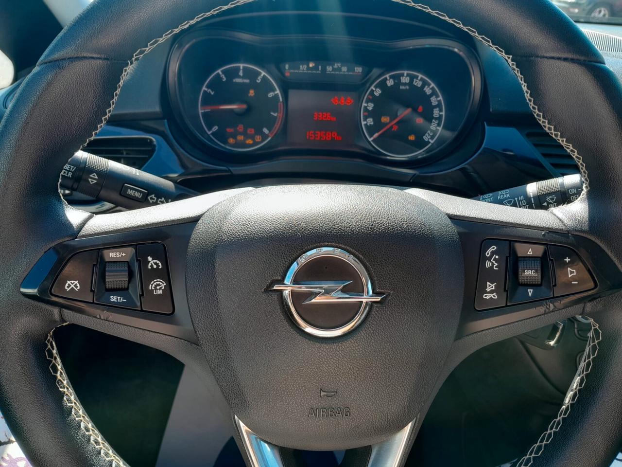 Opel Corsa 1.2 Coupé 120 Anniversary
