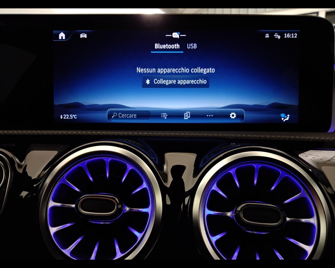 Mercedes-Benz Classe A - V177 2023 - A 180 d AMG Line Advanced Plus auto