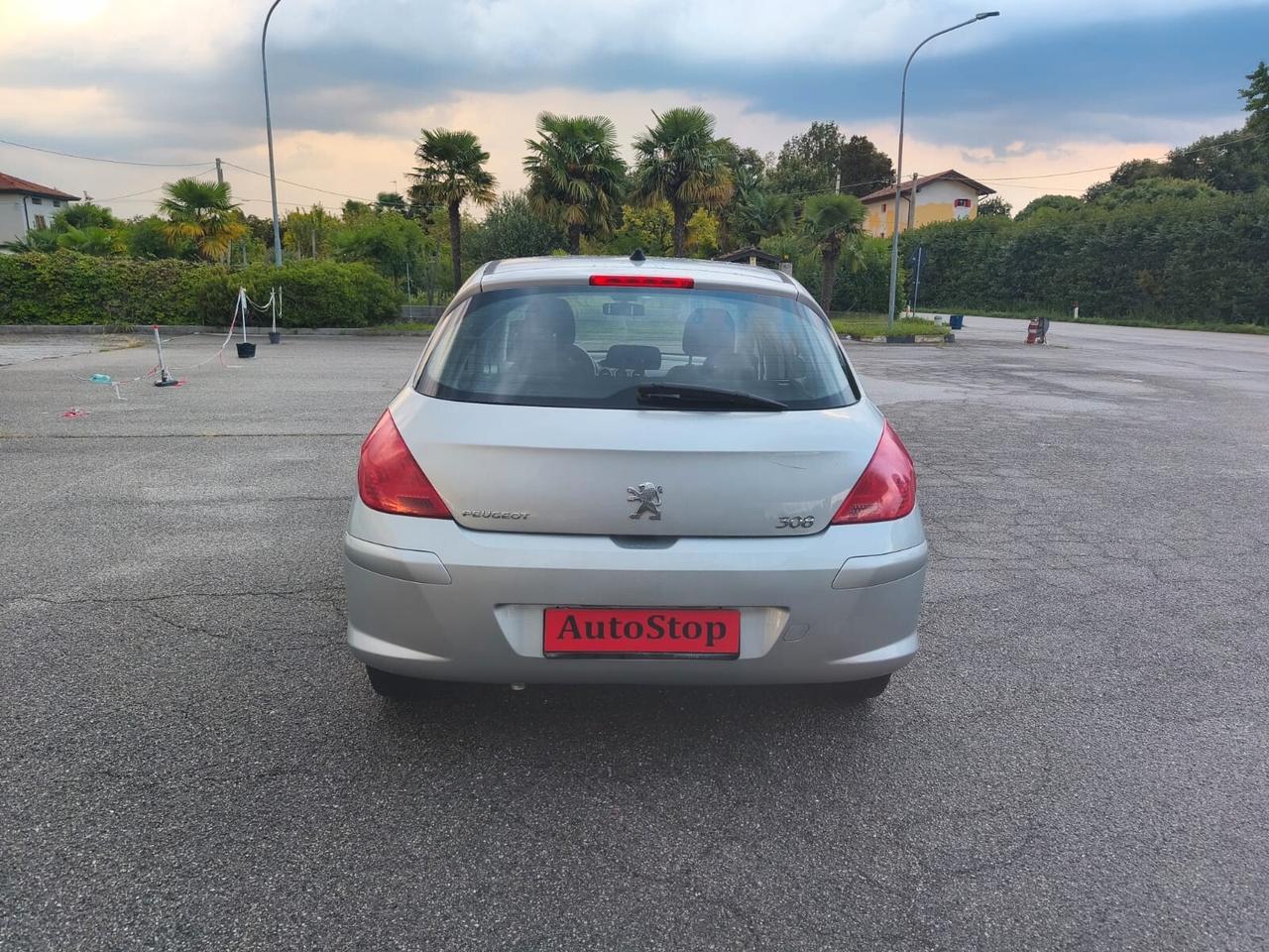 Peugeot 308 1.6 VTi 120CV 5p. Tecno