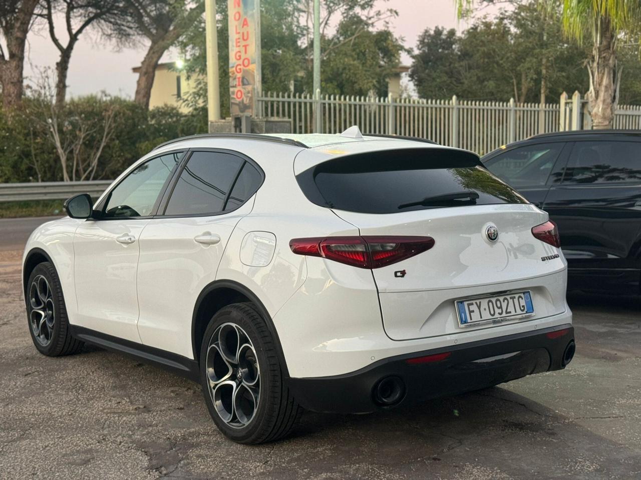 Alfa Romeo Stelvio 2.2 Turbodiesel 210 CV AT8 Q4 Super