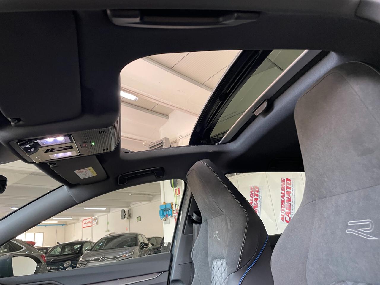 Volkswagen Golf 2.0 TDI 150 CV DSG R-Line Km0 Tetto aprib.