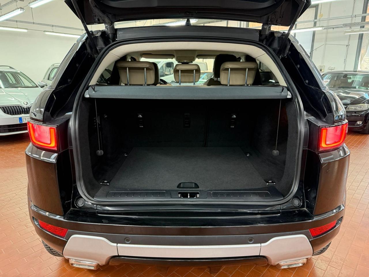 Land Rover Range Evoque 2.0 TD4 180 CV 5p. Autobiography