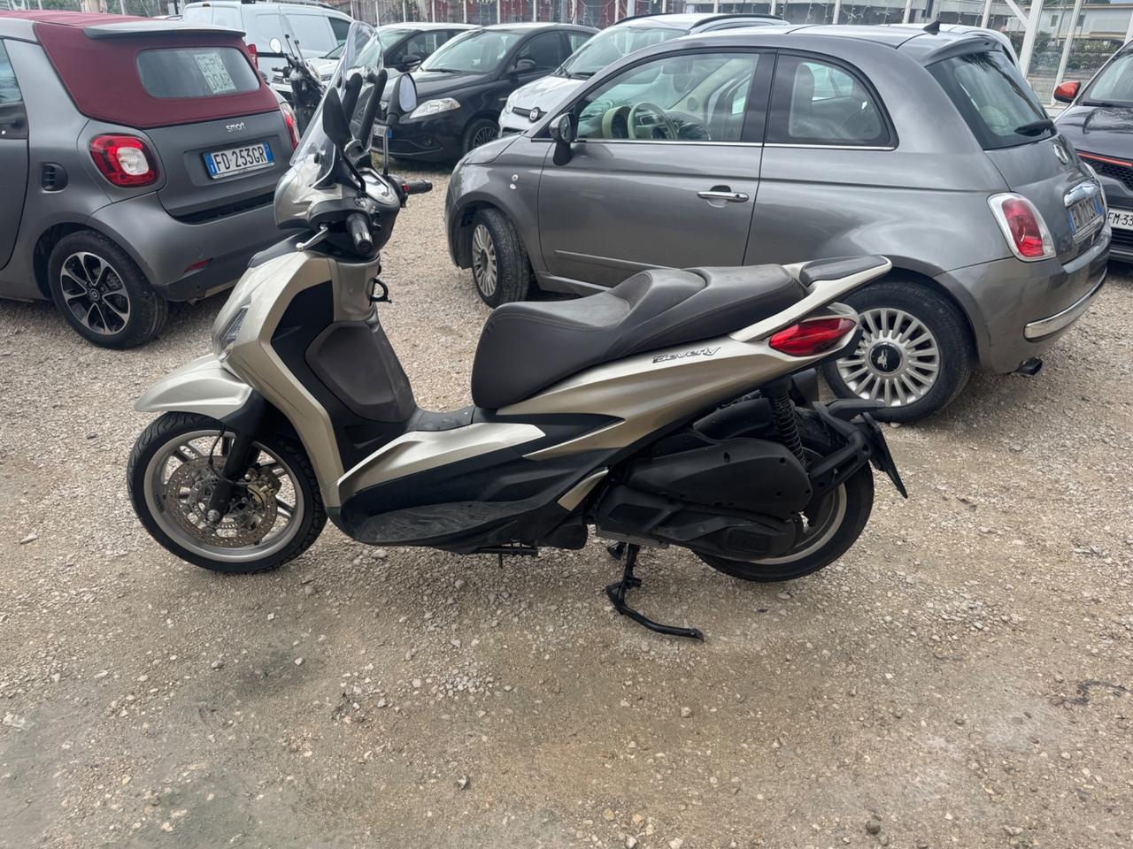 Piaggio Beverly 300 Sport