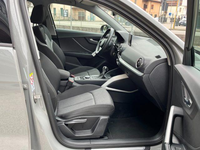 AUDI Q2 30 TDI S tronic Identity Black